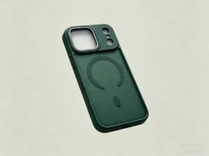 Skin Feeling Magsafe Case IP 17 PM Dark green