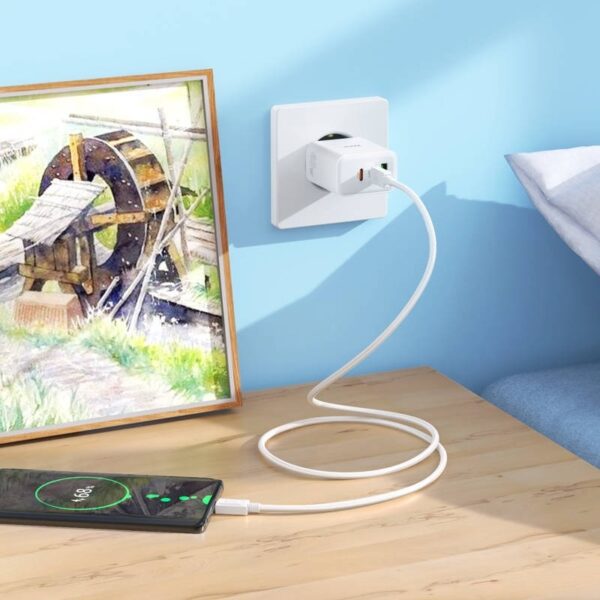 6931474798725-2 Hoco C126A Pure power PD40W three-port(2C1A) charger(EU) white