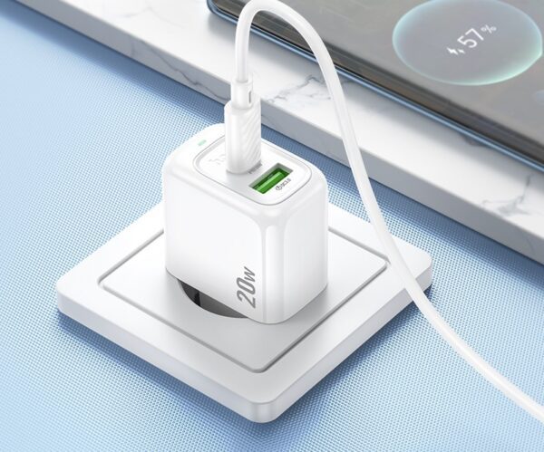 Hoco CS54A Surplus PD20W+QC3.0 charger(EU) white
