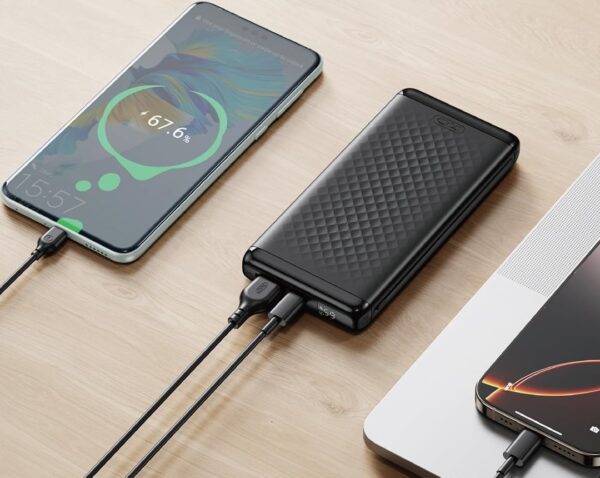 6975837584310 XO PB308 USB-C/USB-A 22.5W Digital Fast Charger 10000mAh Black